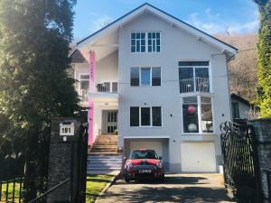 Luxury Modern Apartments