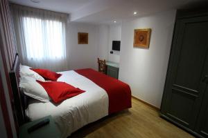 Double or Twin Room room in Boutique Hotel Castilla