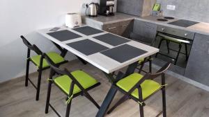 Fly Up Home apartment