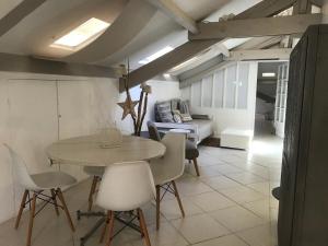 Appartements Les Citronniers : photos des chambres