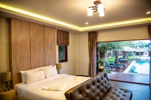 Kan & Kan Luxury Pool Villa Hua Hin withbathtub