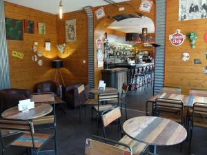 Hotels Hotel Les Pins : photos des chambres