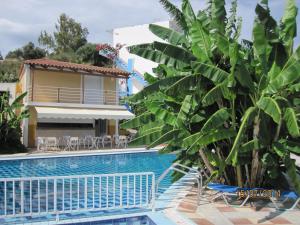 YANNA Studios & Apartments