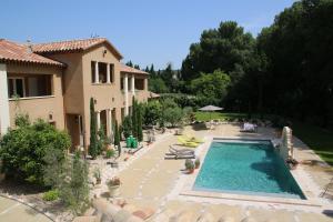 Sejours a la campagne La Bastide des Cypres : photos des chambres