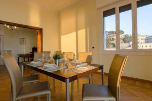 JOIVY Splendid Apartment for 8 with Beautiful SeaView