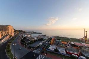 JOIVY Splendid Apartment for 8 with Beautiful SeaView
