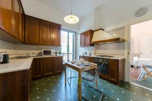 JOIVY Splendid Apartment for 8 with Beautiful SeaView