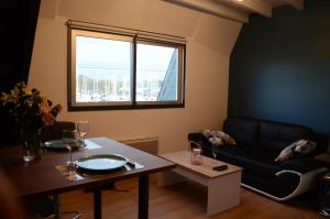 Appartements Gite de la Mer sur le port de plaisance de Lezardrieux Bretagne : photos des chambres