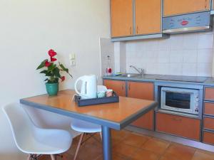 Point Twins Apartments