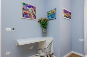 New Art Apartment