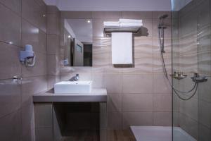 Thania Seaside Smotel - Adults Only