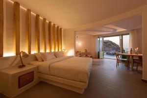 Avatar Suites Santorini Greece