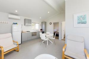 Foxton Beach Holiday Park