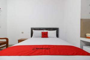 RedDoorz Syariah at Kebun Raya Yogyakarta