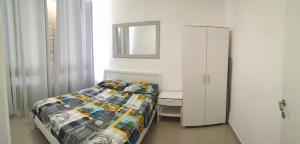 Apartment with Sea View room in apart hotel tlv/bat yam beach front 834