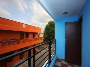 Max Classic Serviced Apartment