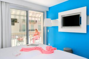 Hotels Ibis Styles Menton Centre : Chambre Double Standard avec Balcon 