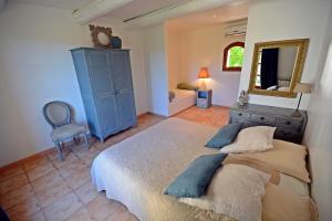 B&B / Chambres d'hotes Mas Les Fleurs d’Hilaire : photos des chambres