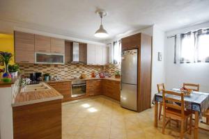 Anemona Apartment