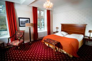 Standard doubleroom with railway view room in Fleischer's Hotel