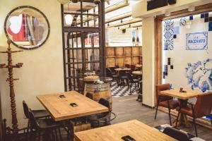 Boutique Macchiato House