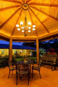 Villa Nogal Hotel Boutique & Vista