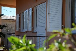 Holiday House Family Fun