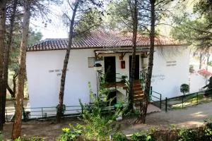 Rural Apartments overlooking the Lake. - Gobantes