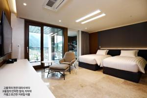 Pine Forest Jeongseon Alpine Resort