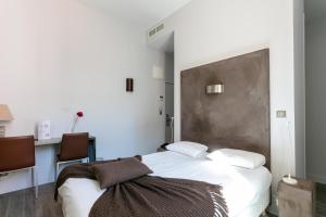 Hotels Hotel De Paris : photos des chambres