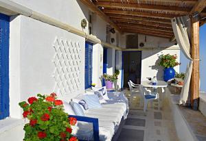 House with a garden in Kardiani village, Tinos Tinos Greece