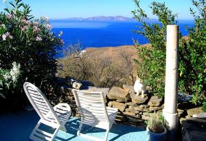 House with a garden in Kardiani village, Tinos Tinos Greece