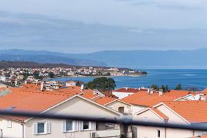 Two-Bedroom Apartment with Sea View room in Apartments & Rooms Lavanda