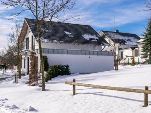 Beautiful Villa with Garden near Ski Area in Kustelberg