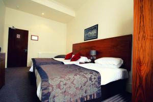 Triple Room room in Alexander Thomson
