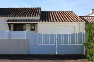 Maisons de vacances Belle maison a 600 metres de la grande plage de Saint-Gilles-Croix-de-Vie : photos des chambres