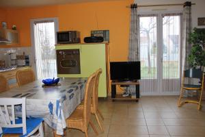 Maisons de vacances Une sympathique maison de vacances aux volets bleus : photos des chambres