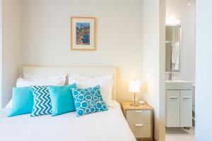 Stunning Acropolis view at City Center