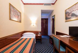Single Room room in Hotel Royal