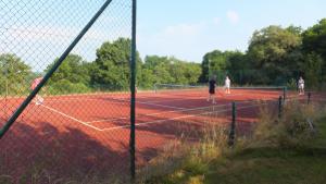 Maisons de vacances La Vache Tennis Prive : photos des chambres