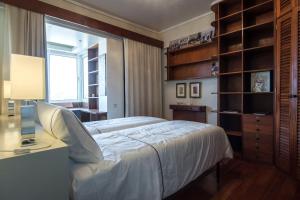 Azores 19th Floor (180º ocean & city view)