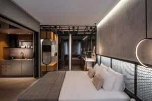 Kings Blue, Urban Suites