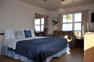 King Suite with Ocean View room in La Terrace Oceanfront
