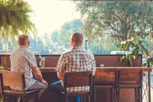 Riverside House Hotel