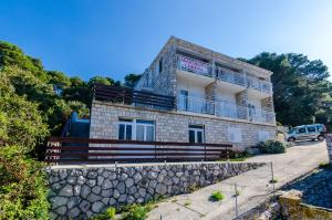 apartments lorena mljet