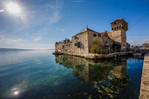 Two-Bedroom Villa room in Water Castle House