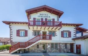 Hotels Hotel Ithurria - Les Collectionneurs : photos des chambres