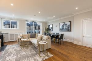 Astonishing flats near Mayfair & Piccadilly Circus