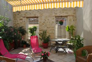 B&B / Chambres d'hotes La Maison Bleue de Sigean : Appartement (6 Adultes)