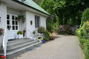 Ewigleben, Landhaus Gartenstraße